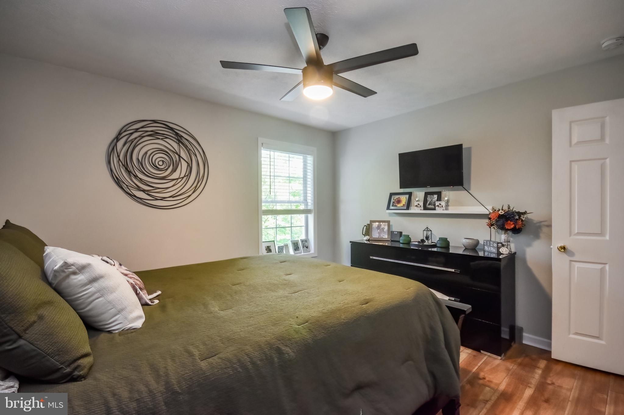 DOUGLAS OAKS - Residential