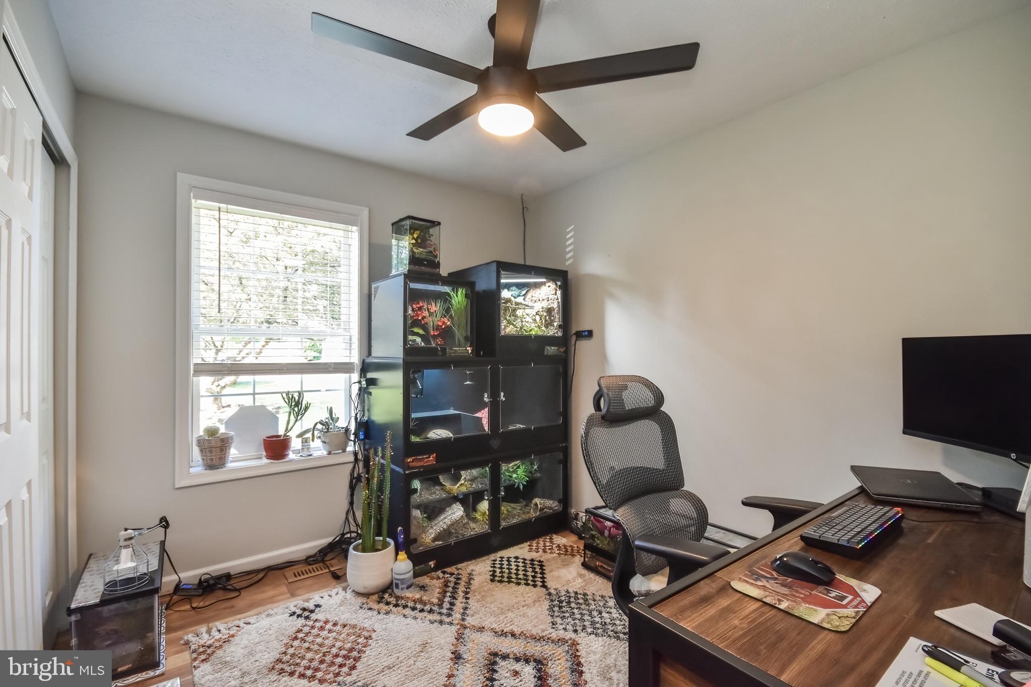 DOUGLAS OAKS - Residential