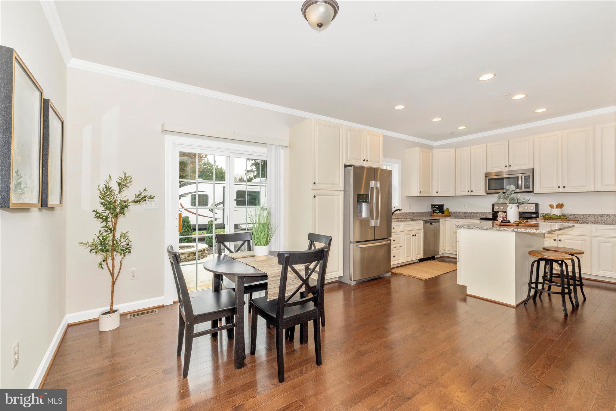 ANAS PLACE - Residential