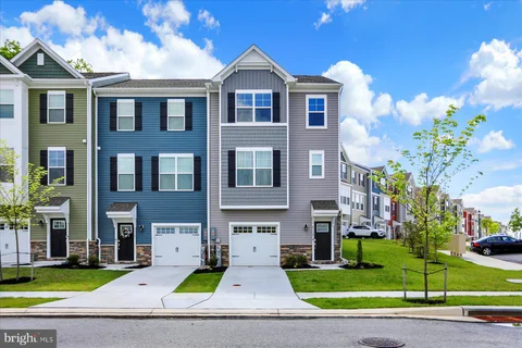 MLS: MDBC2161884