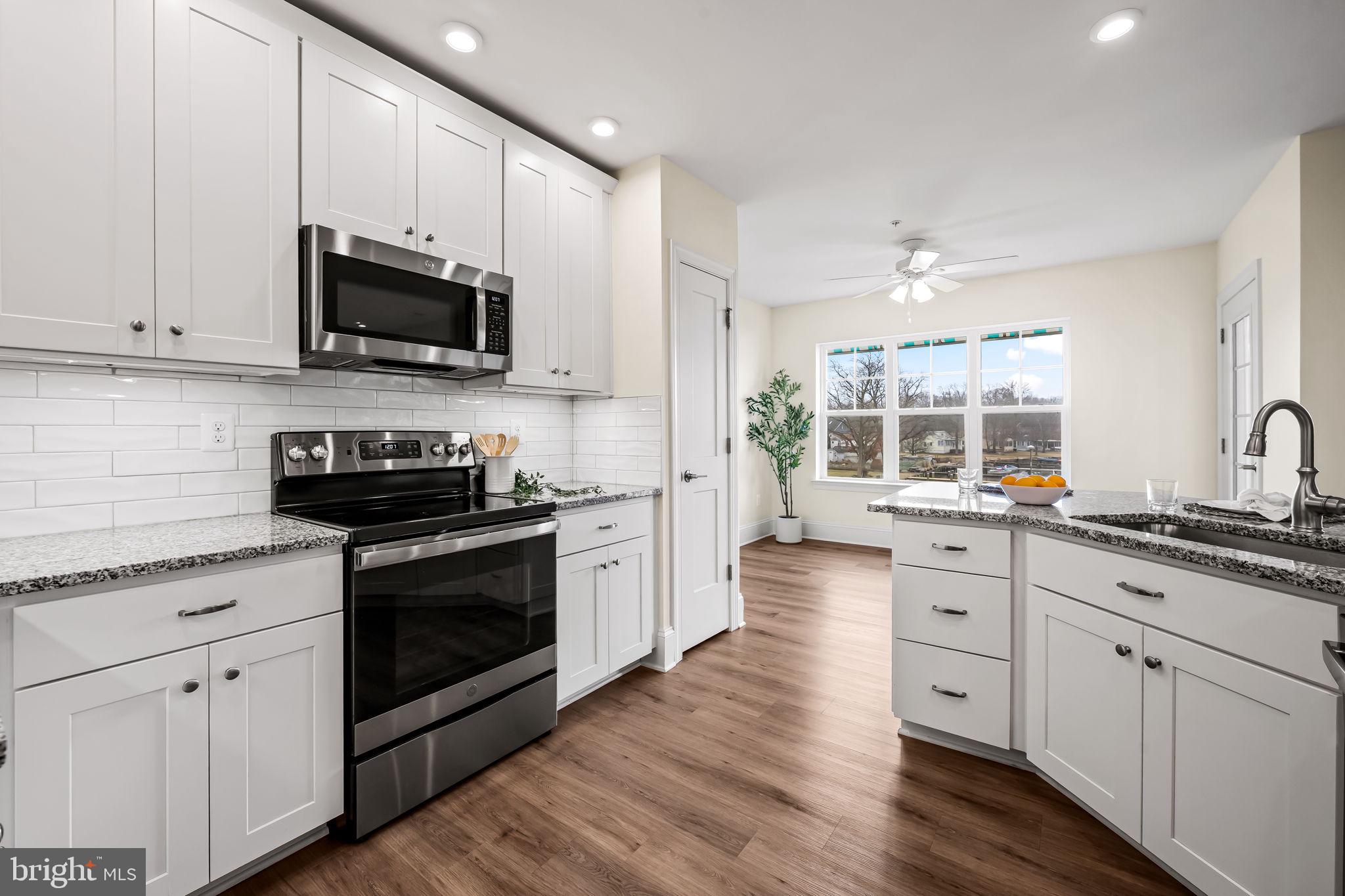 MIDDLE RIVER - Residential