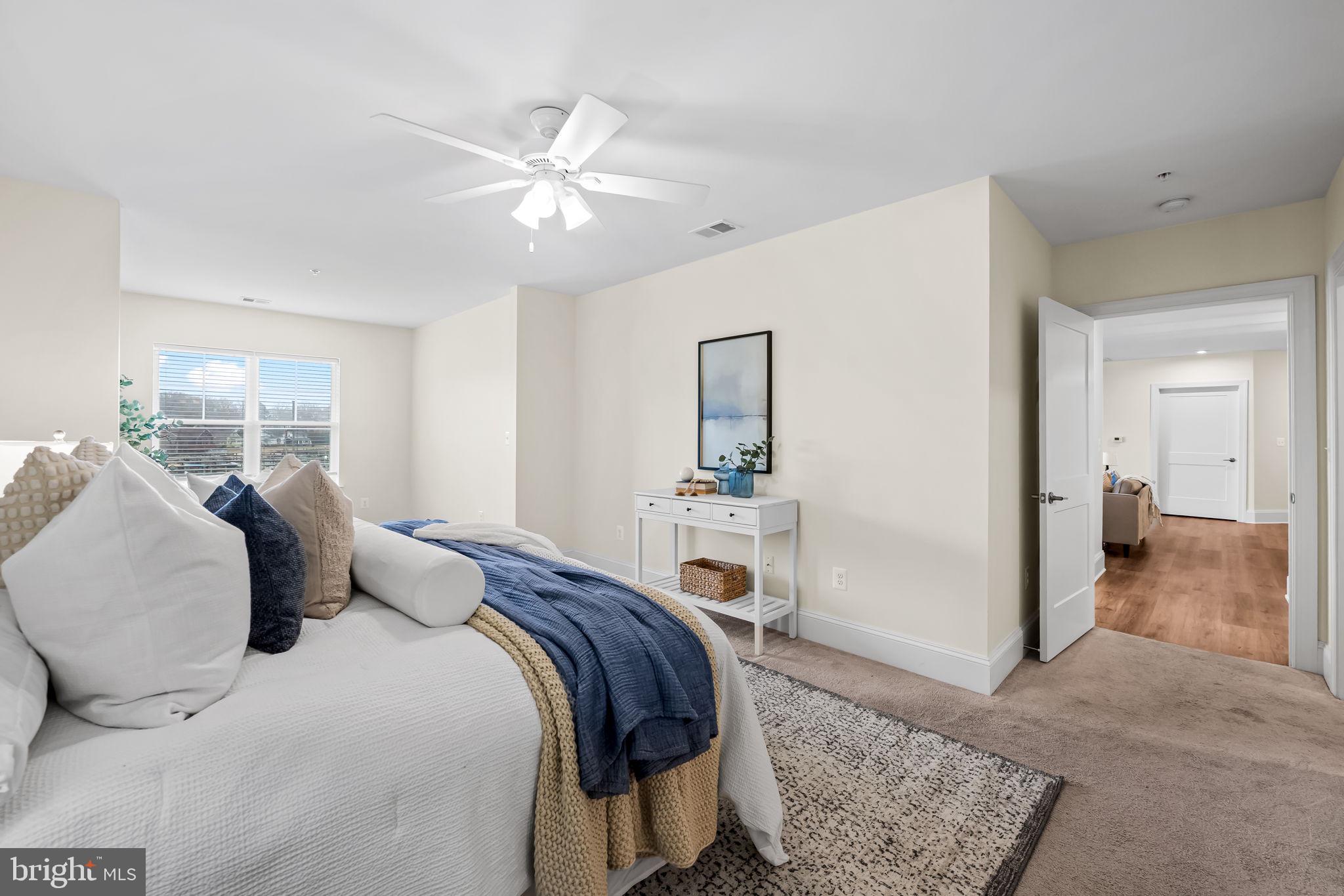 MIDDLE RIVER - Residential