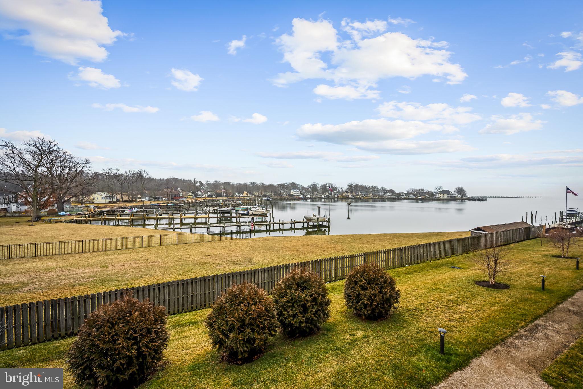 MIDDLE RIVER - Residential