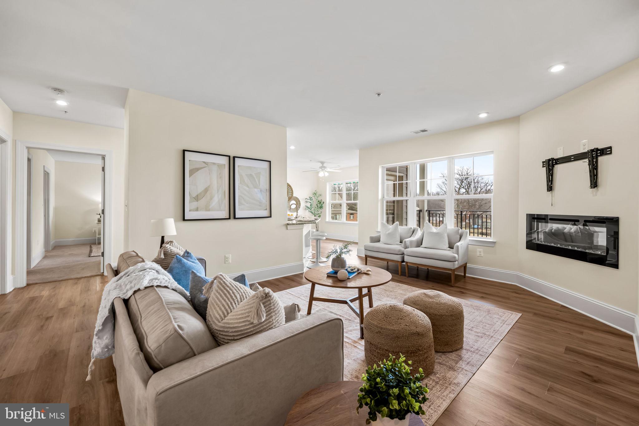 MIDDLE RIVER - Residential