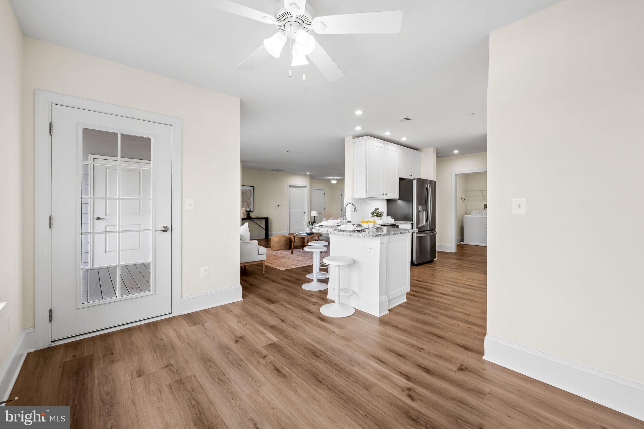 MIDDLE RIVER - Residential