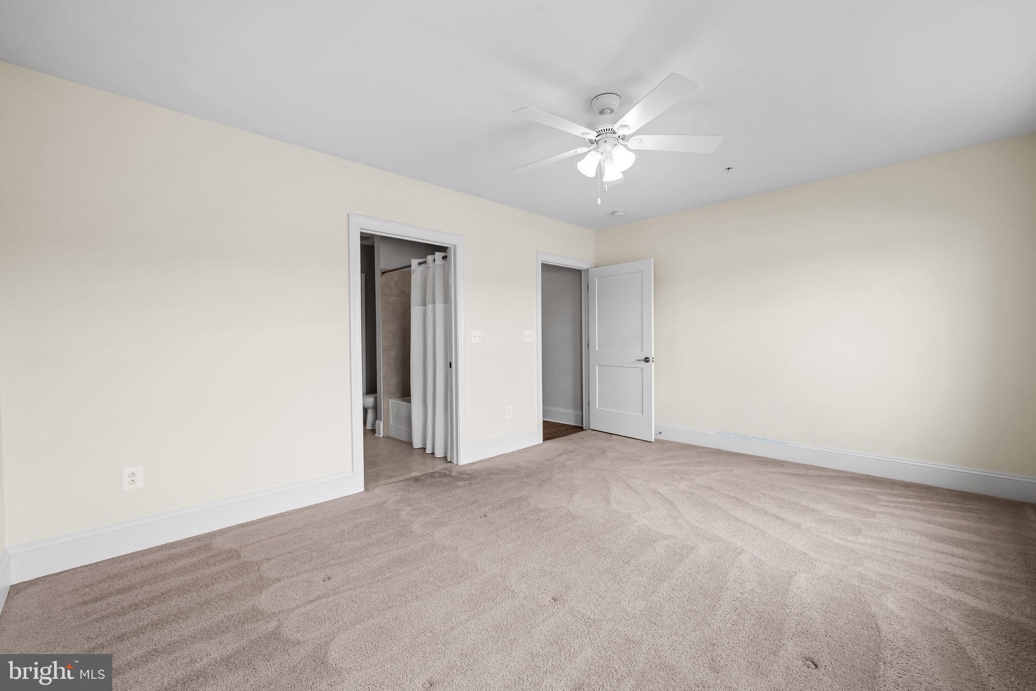 MIDDLE RIVER - Residential