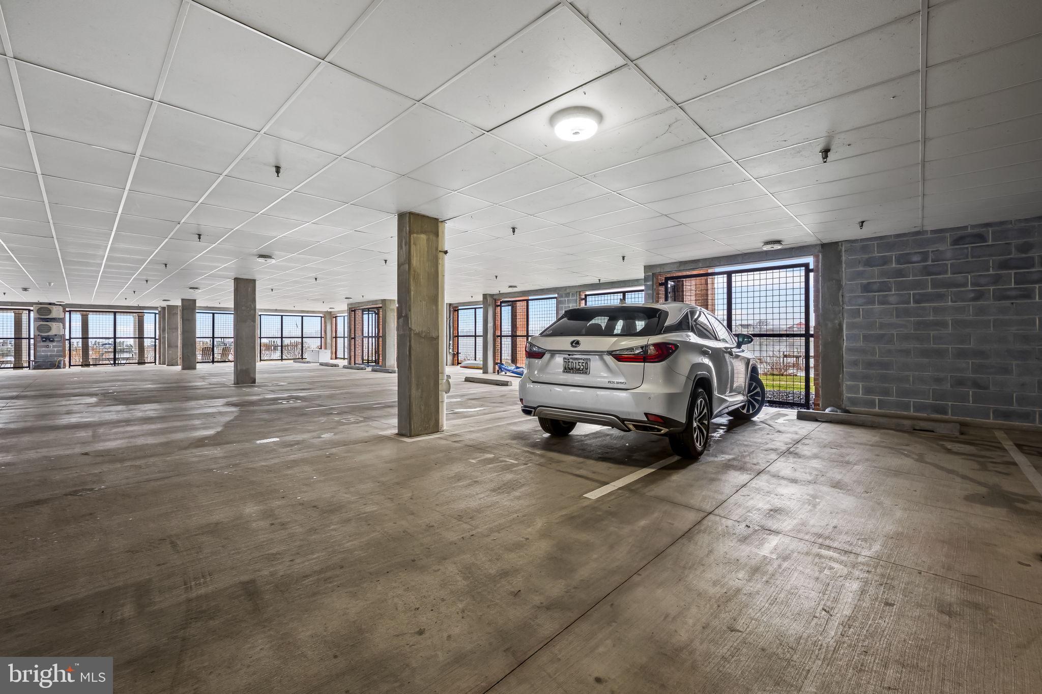 MIDDLE RIVER - Residential