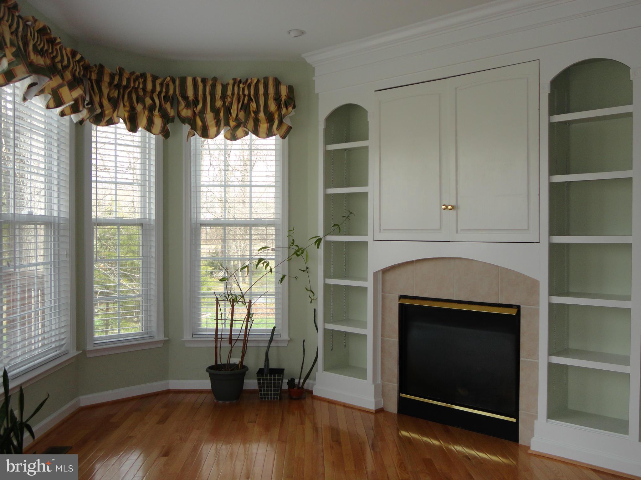 SOMERSET - Residential