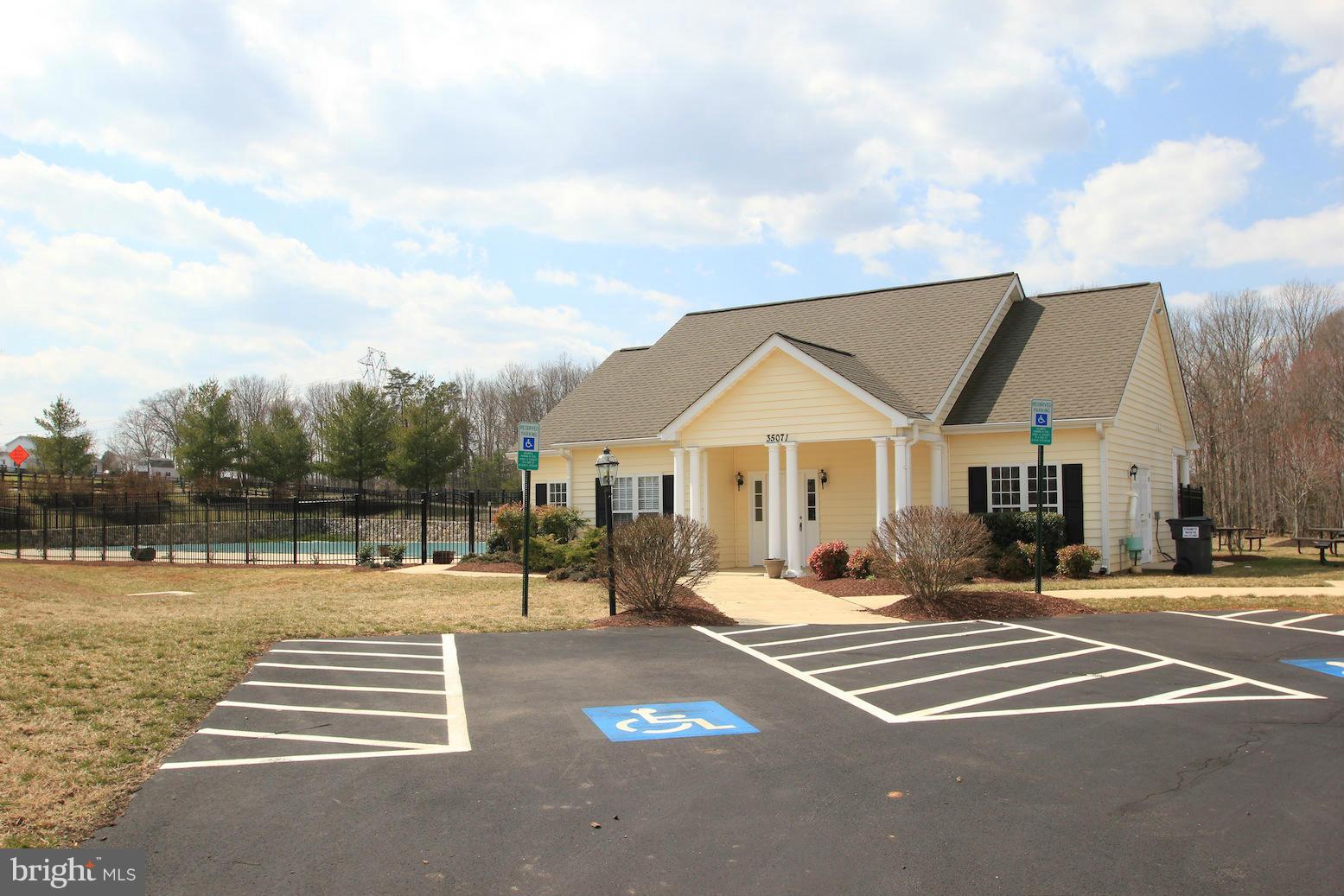 SOMERSET - Residential