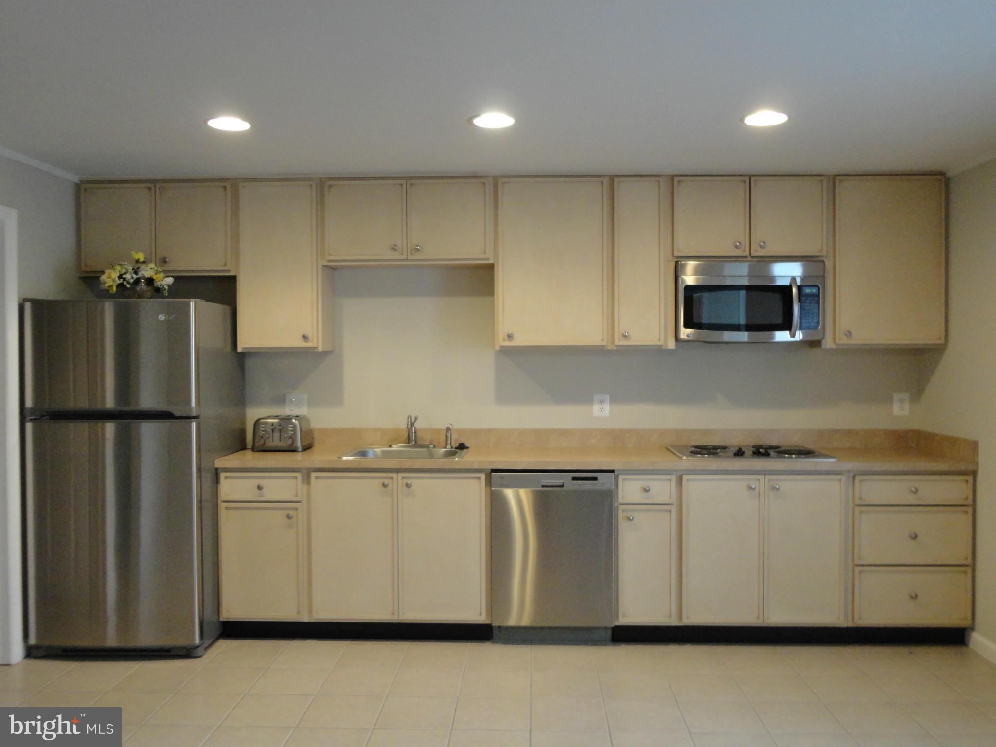 SOMERSET - Residential