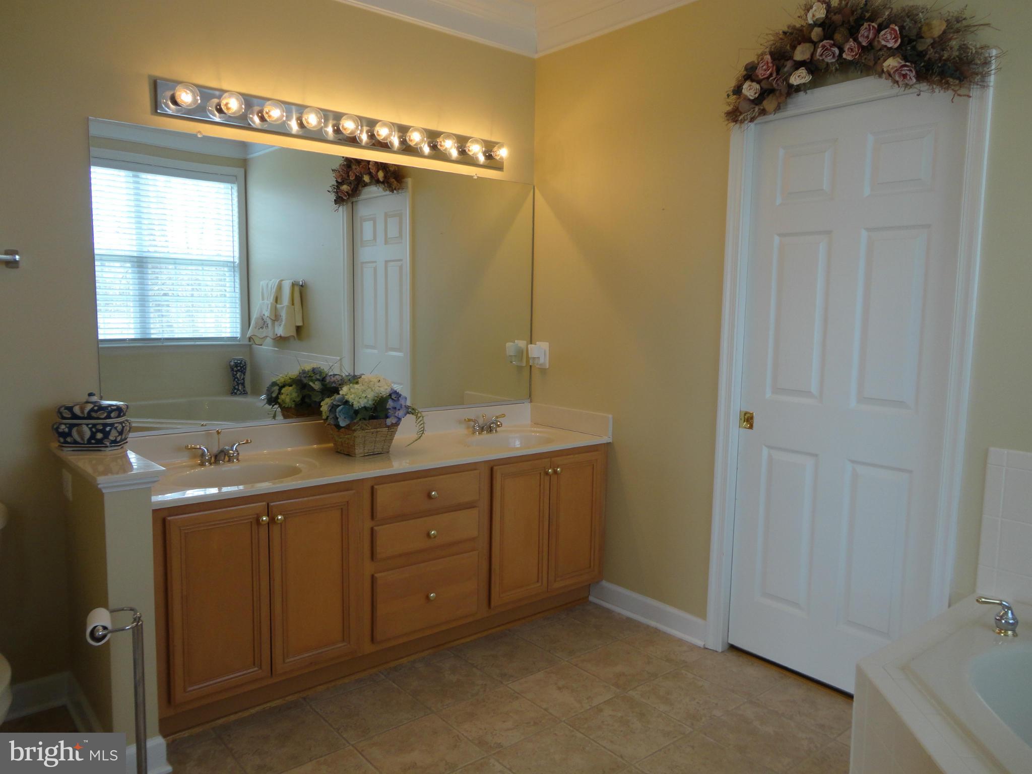 SOMERSET - Residential