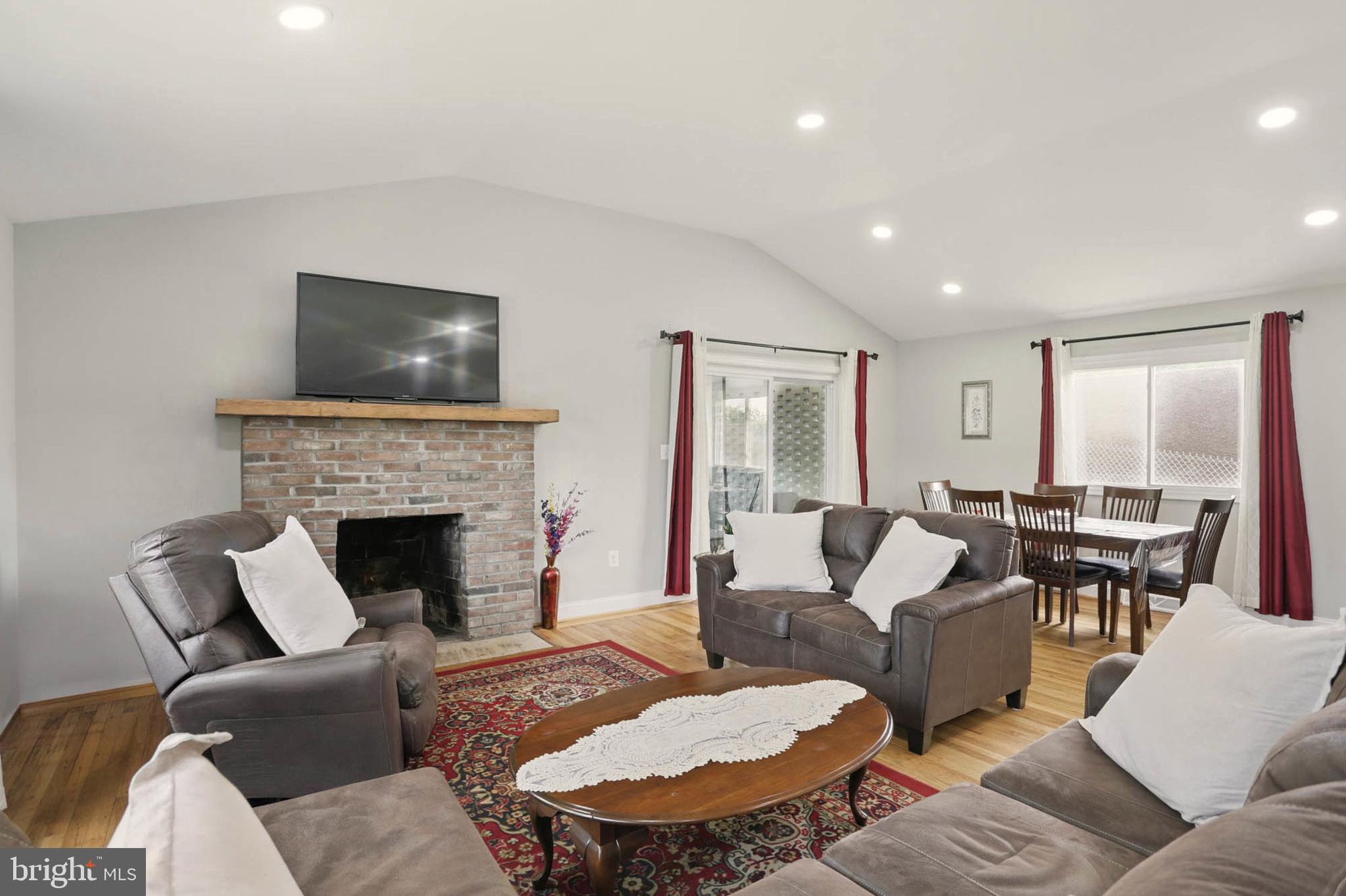 15 ARBUTUS AVENUE