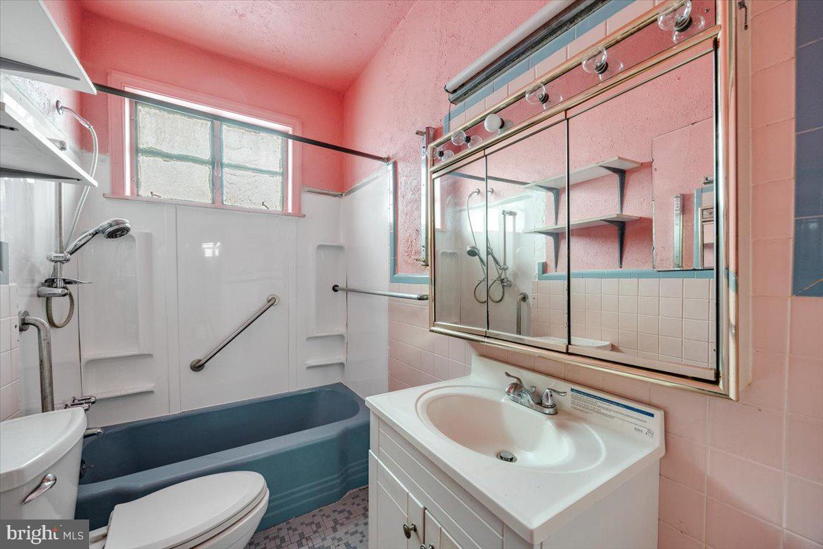 COBBS CREEK - Residential