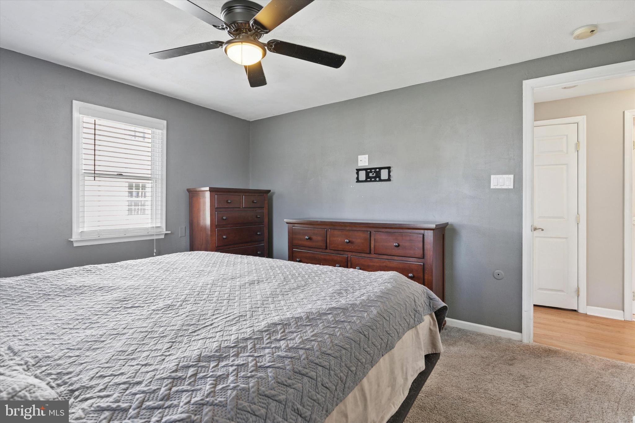 SHOEMAKER VIL - Residential