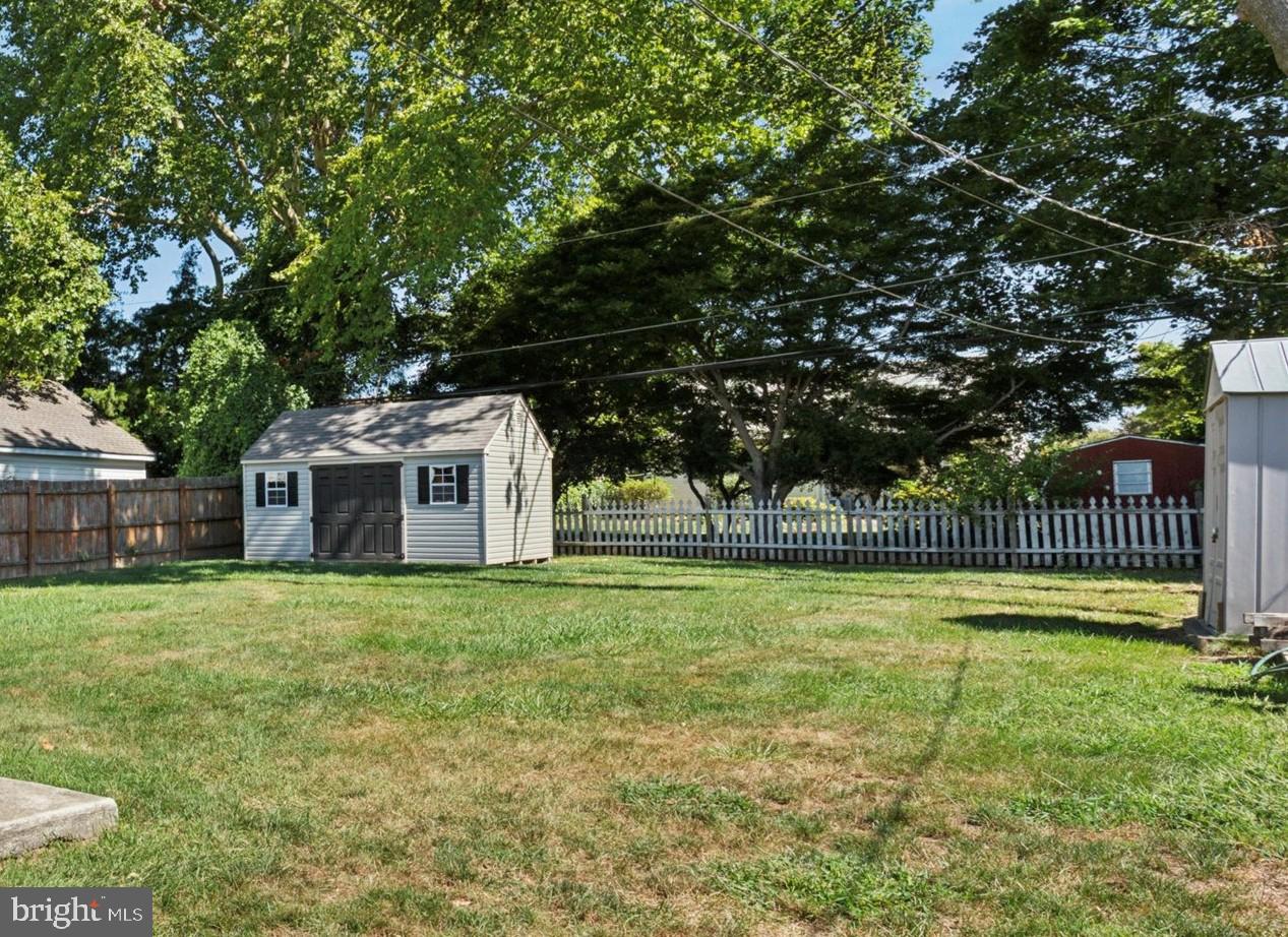 SHOEMAKER VIL - Residential