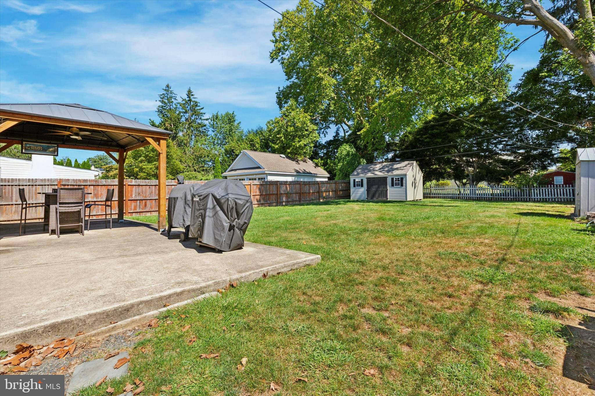 SHOEMAKER VIL - Residential