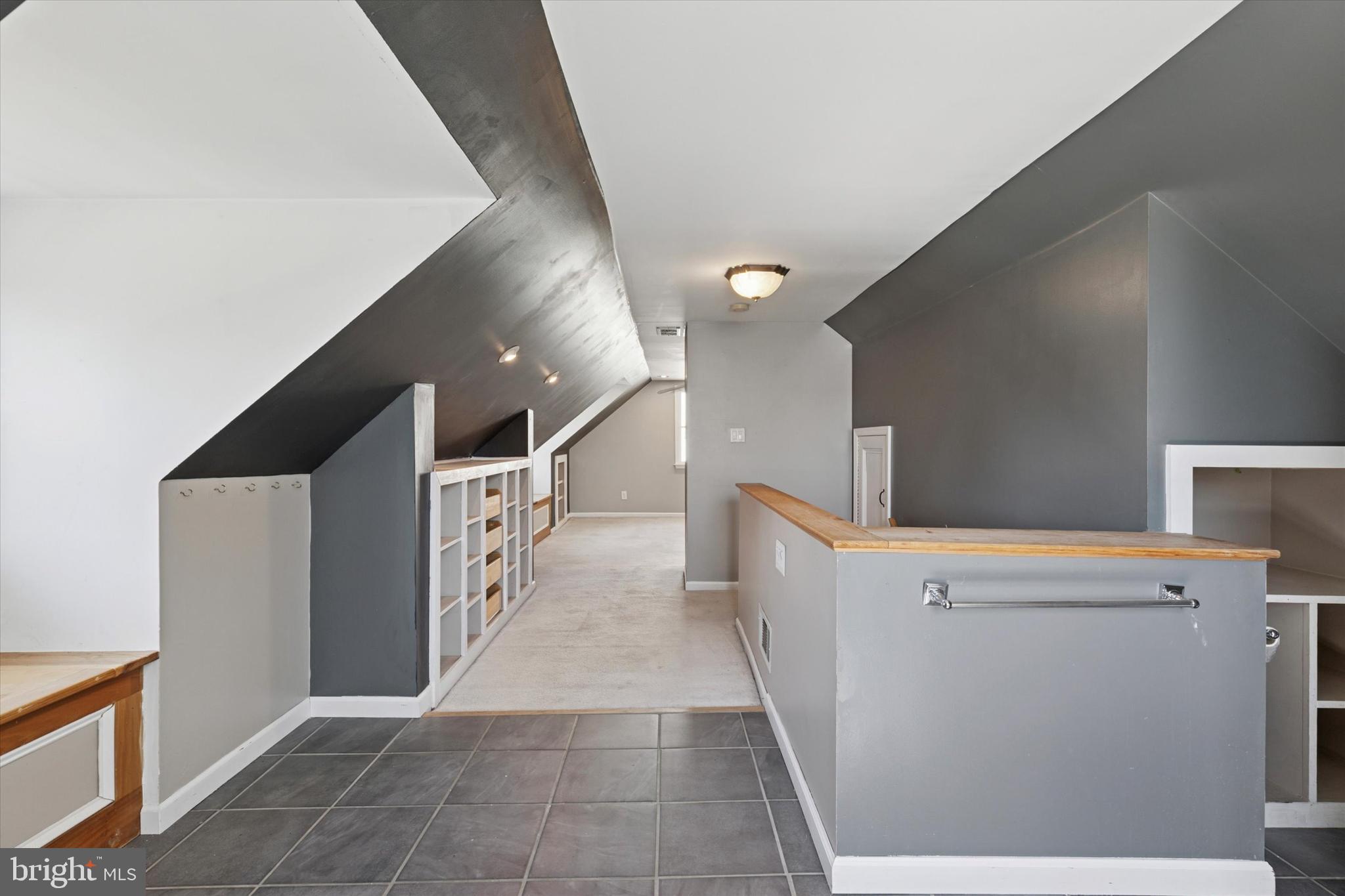 SHOEMAKER VIL - Residential