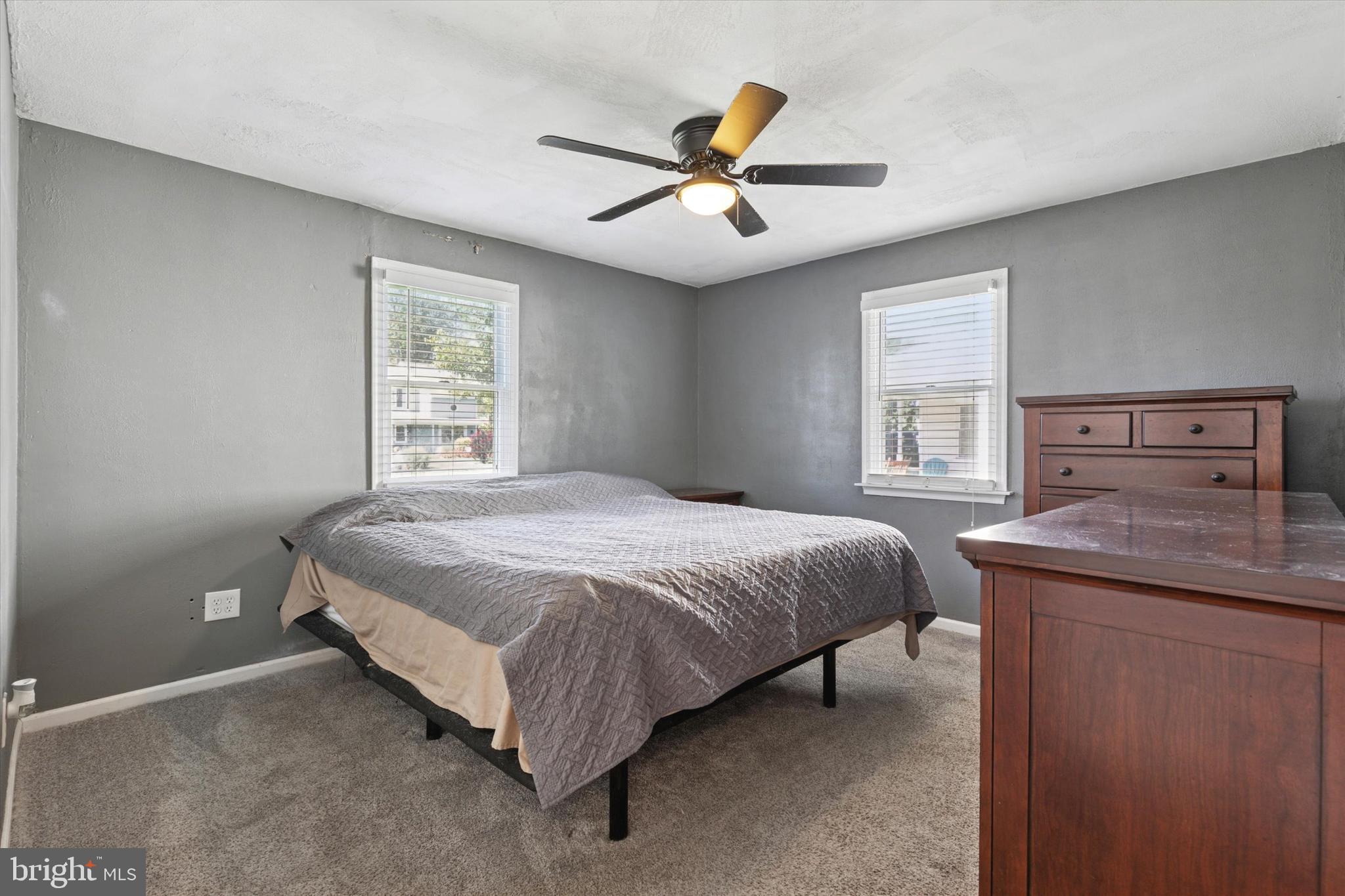 SHOEMAKER VIL - Residential