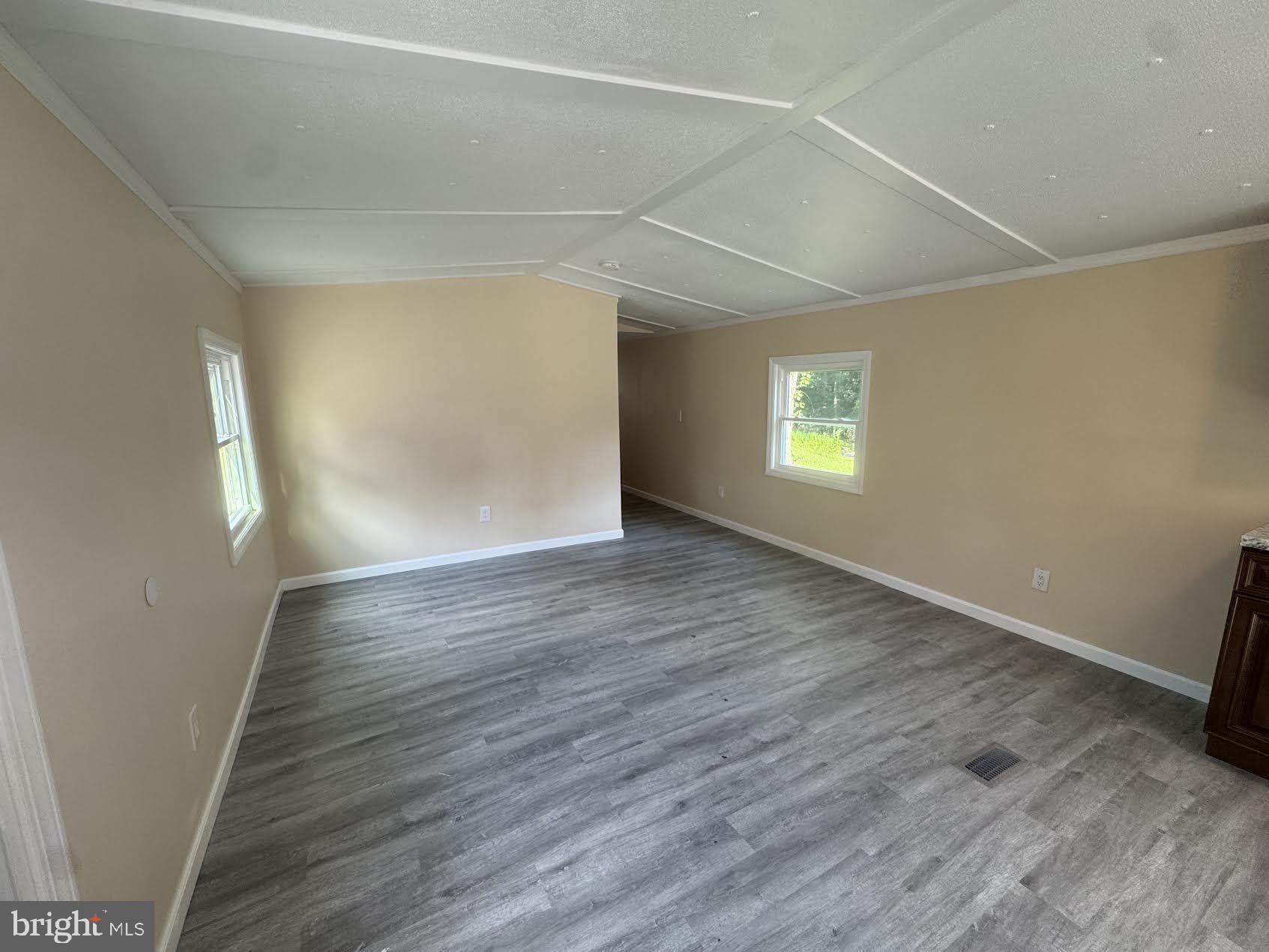 3611 WEYMOUTH ROAD