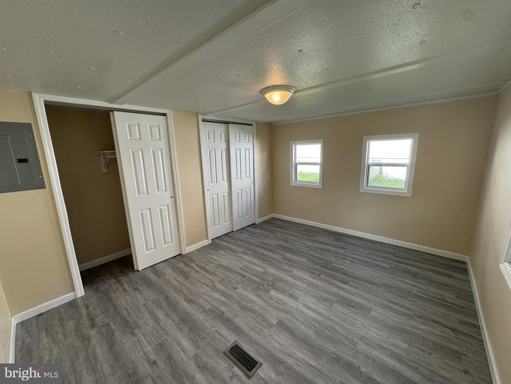 3611 WEYMOUTH ROAD