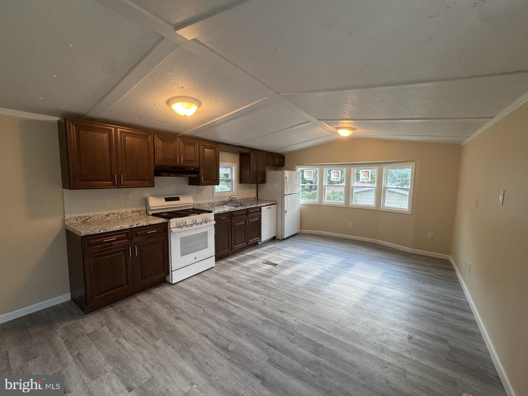 3611 WEYMOUTH ROAD