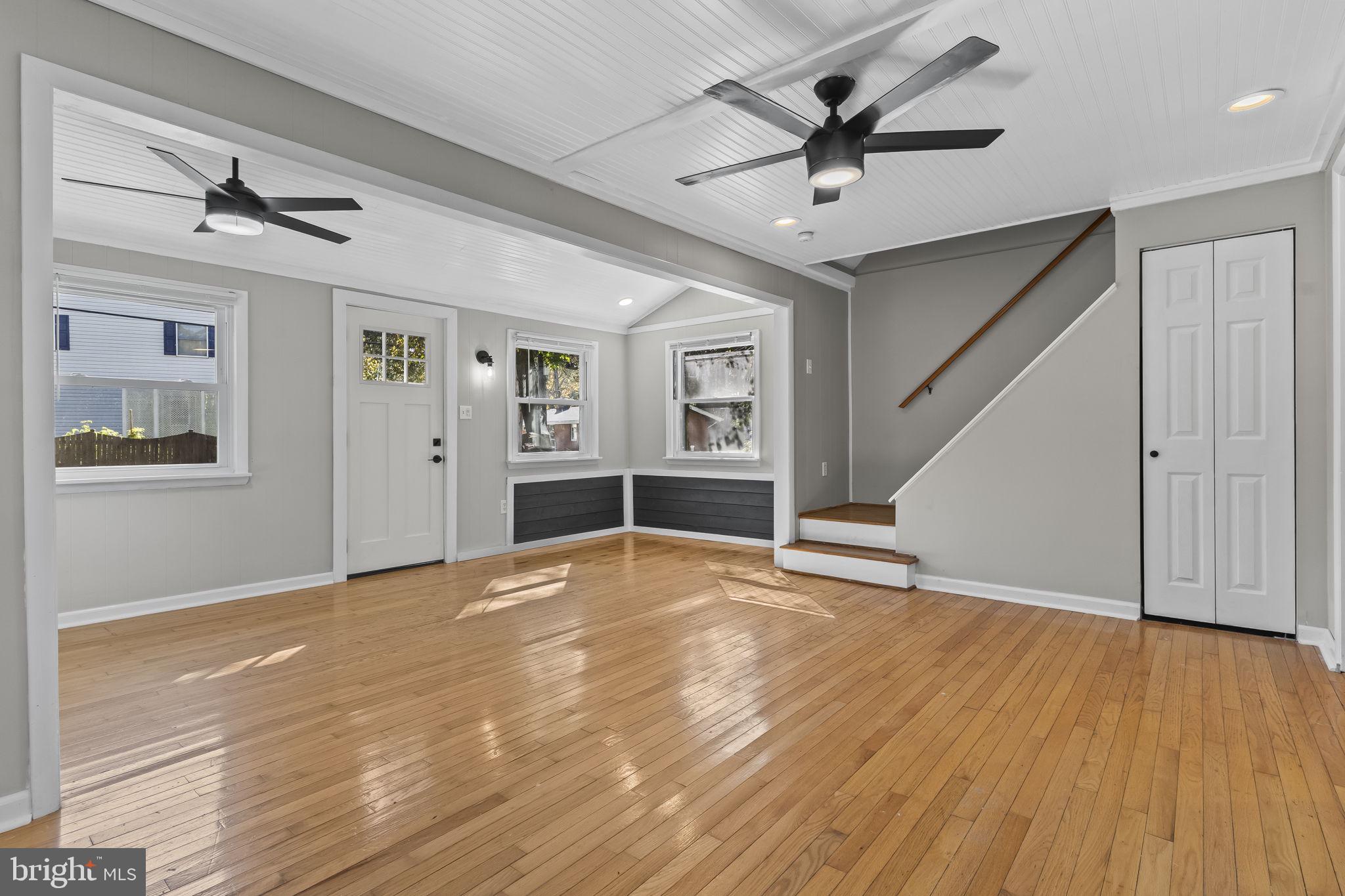 SNUG HARBOR - Residential