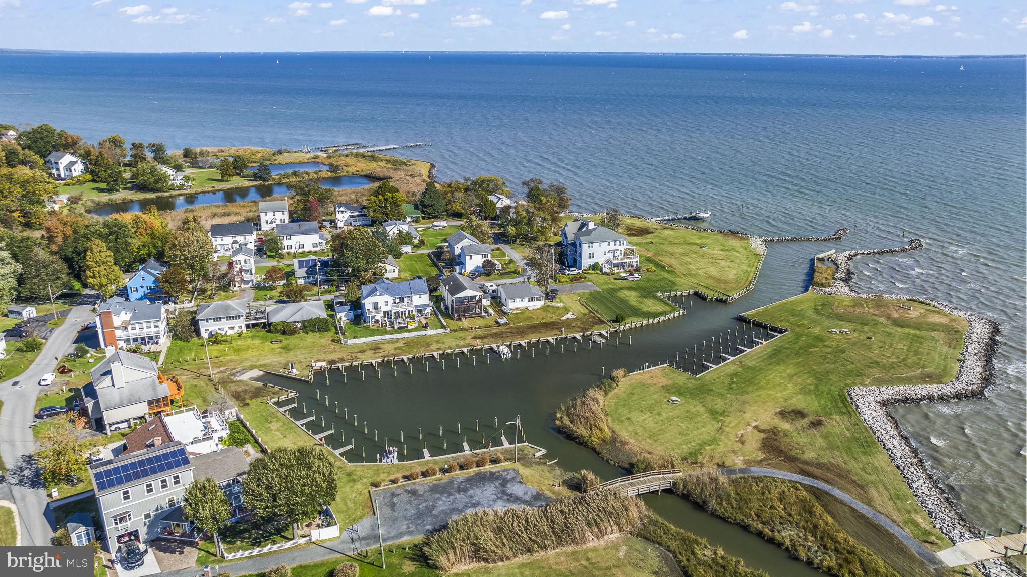 SNUG HARBOR - Residential