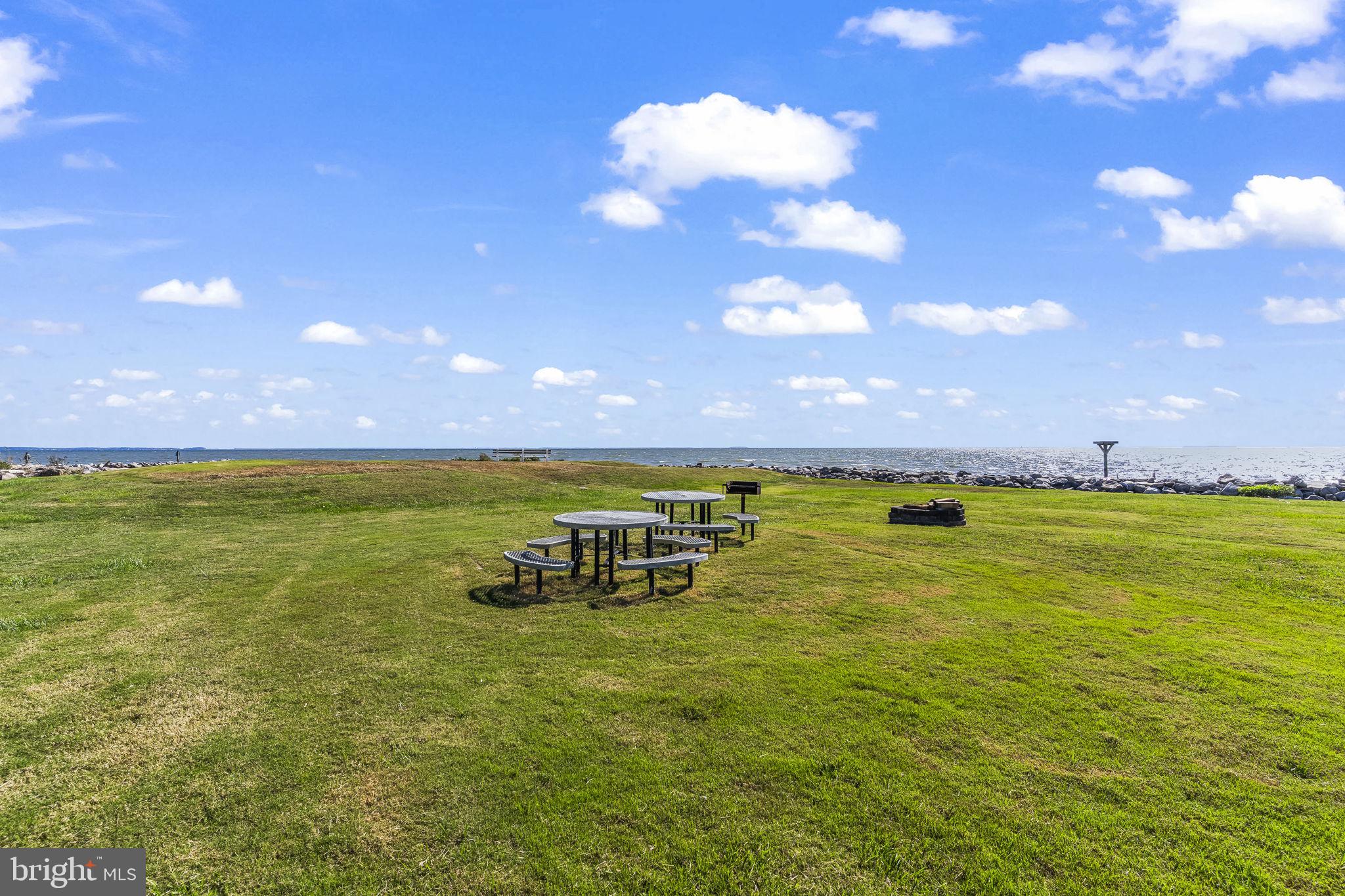 SNUG HARBOR - Residential