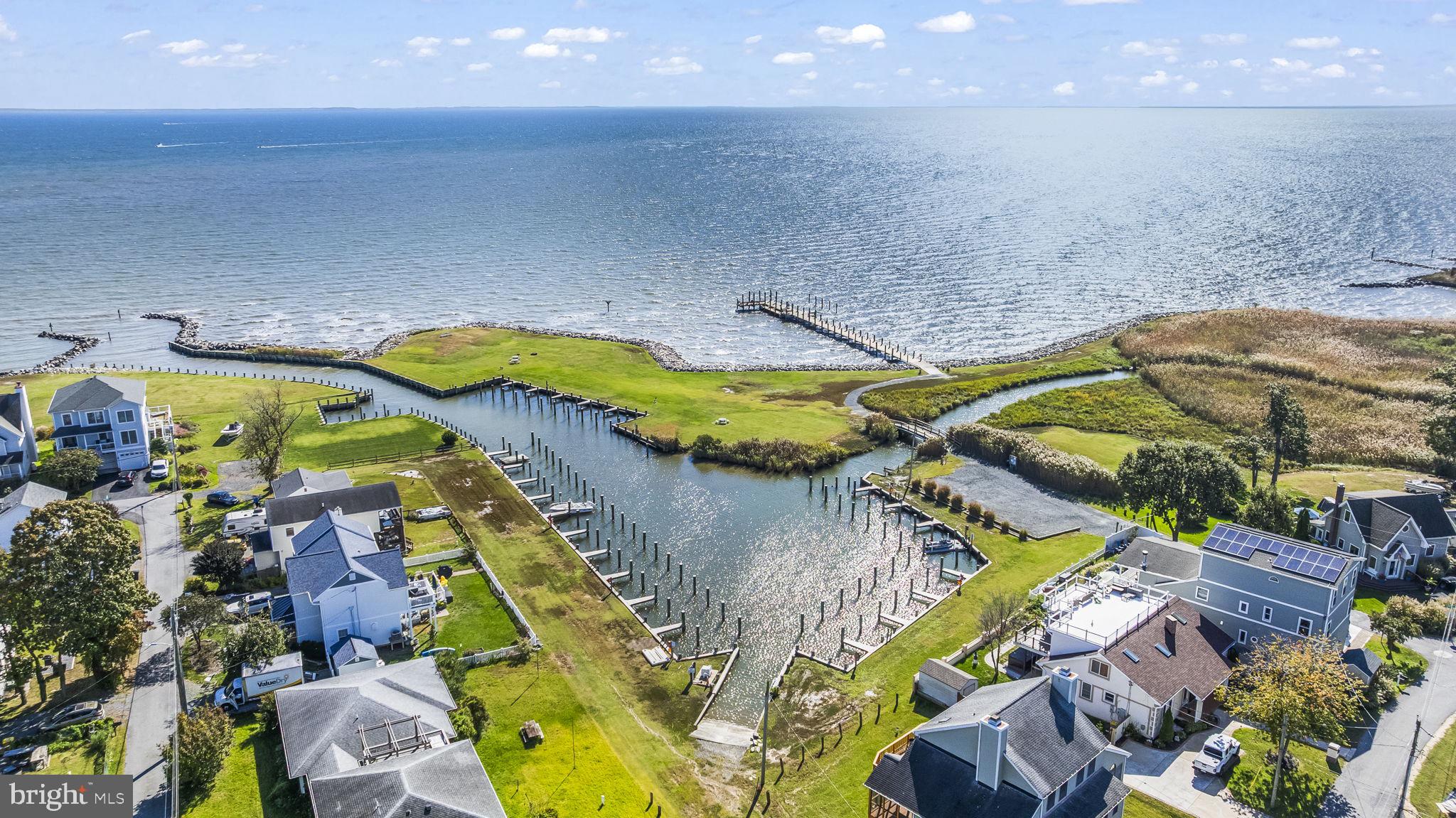 SNUG HARBOR - Residential