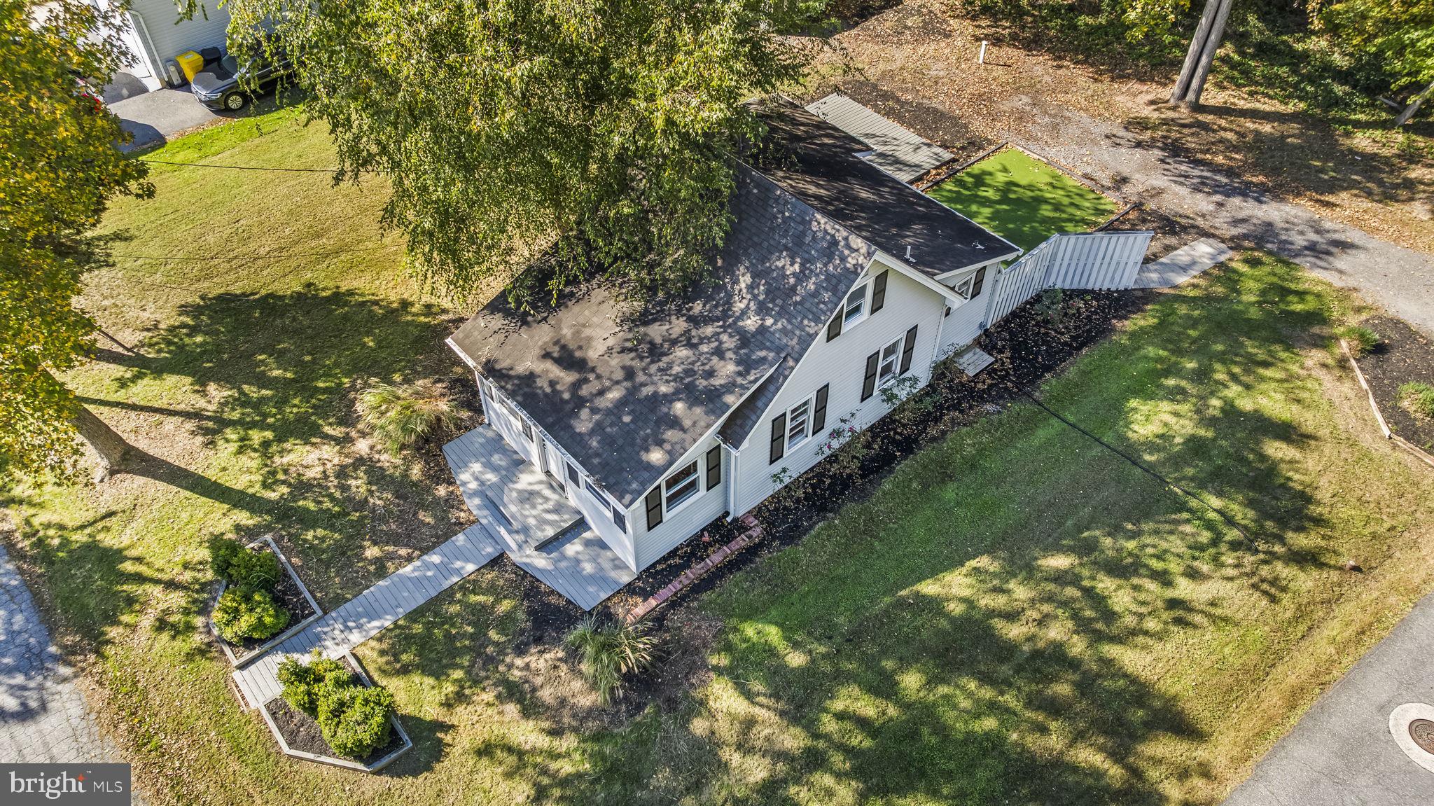 SNUG HARBOR - Residential