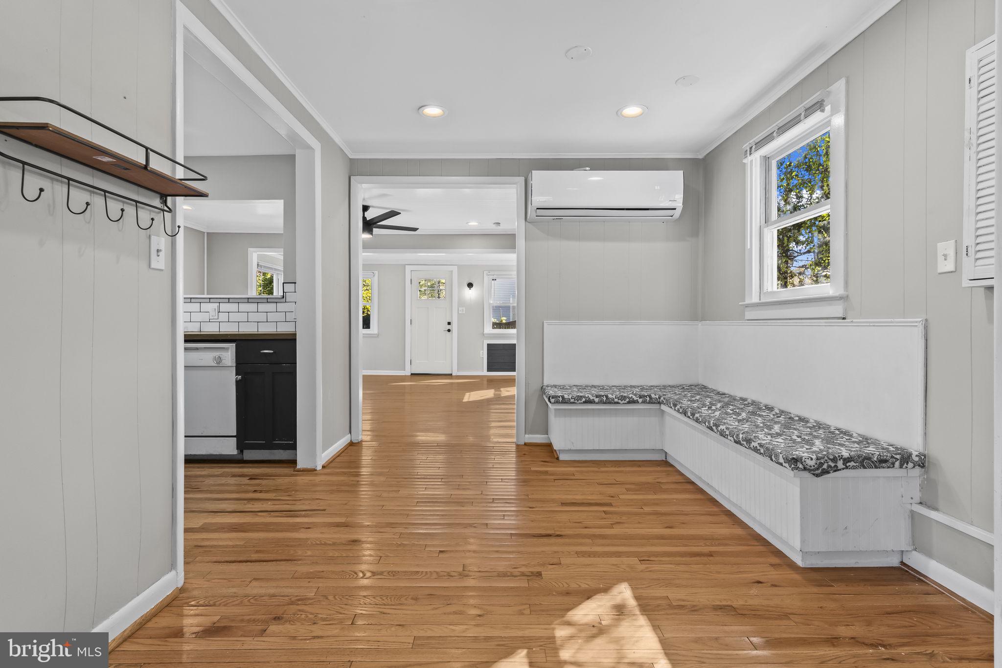 SNUG HARBOR - Residential