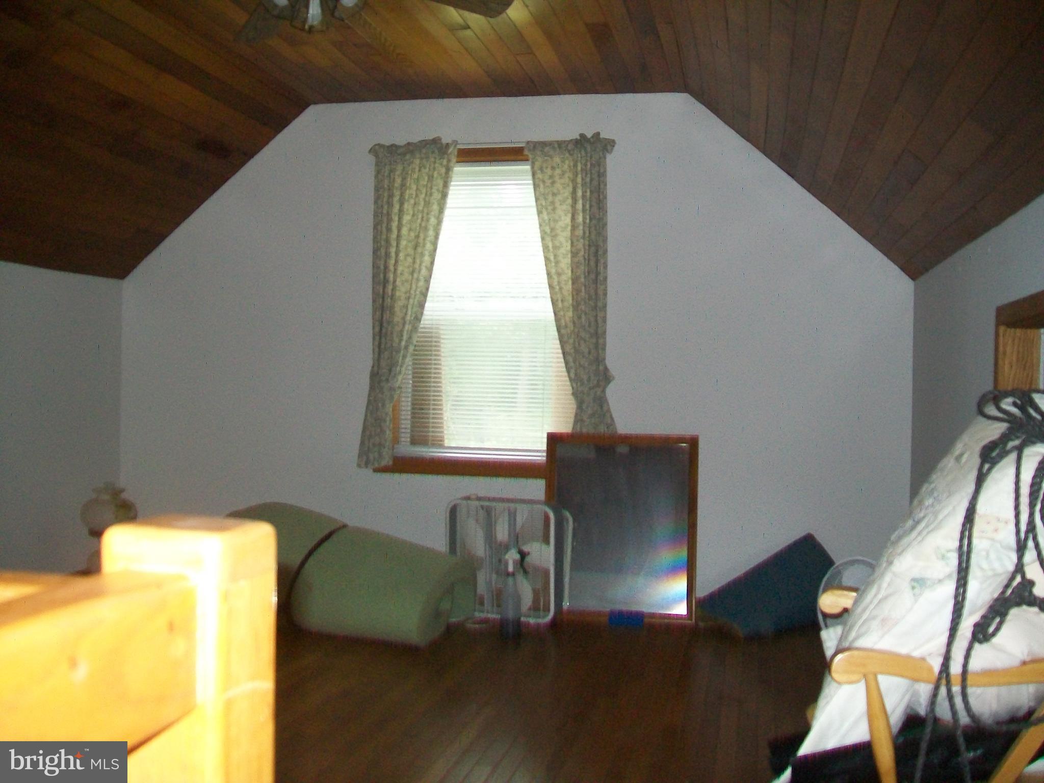 CABIN AT CAPON BRIDGE - Residential