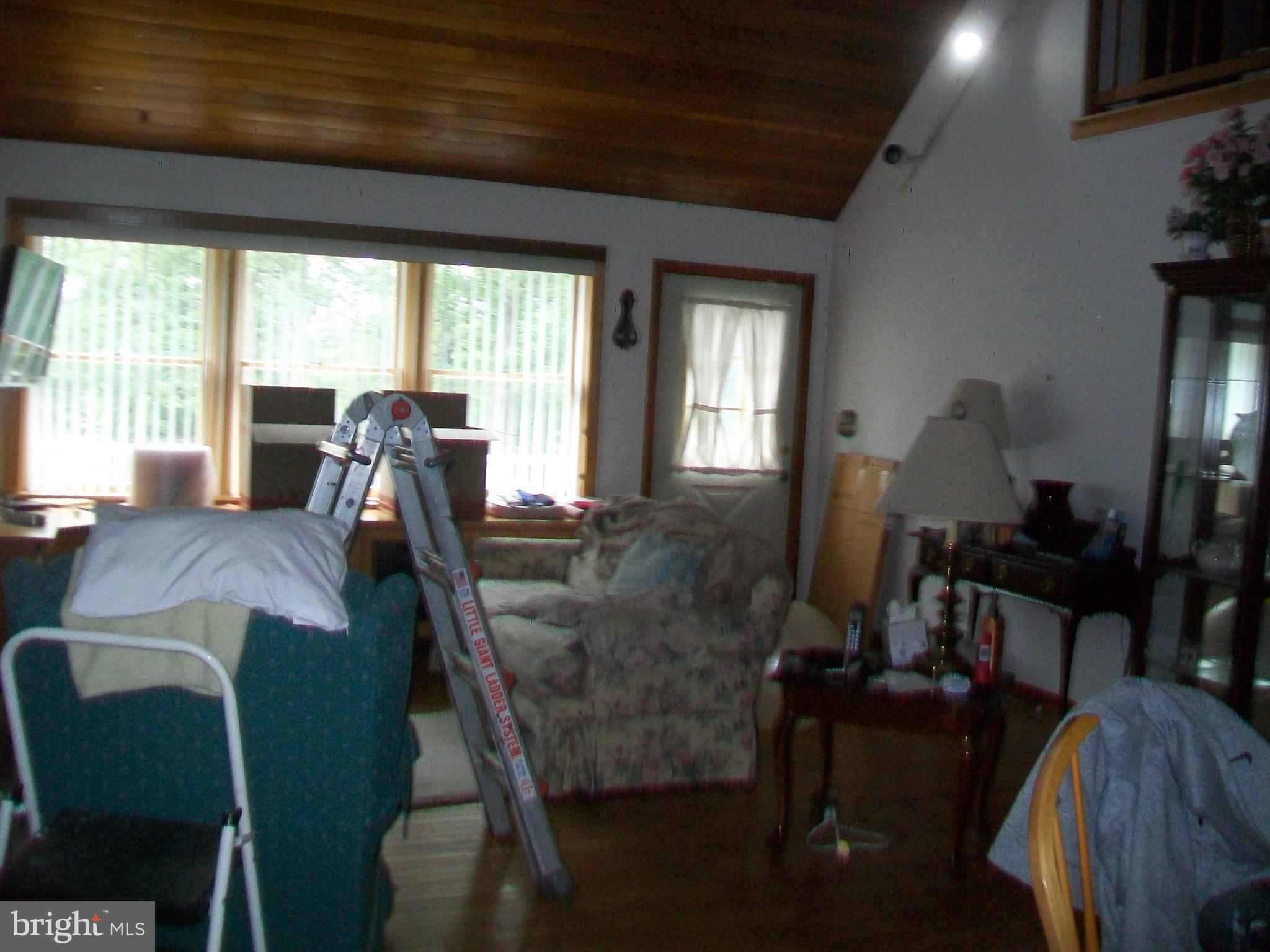 CABIN AT CAPON BRIDGE - Residential