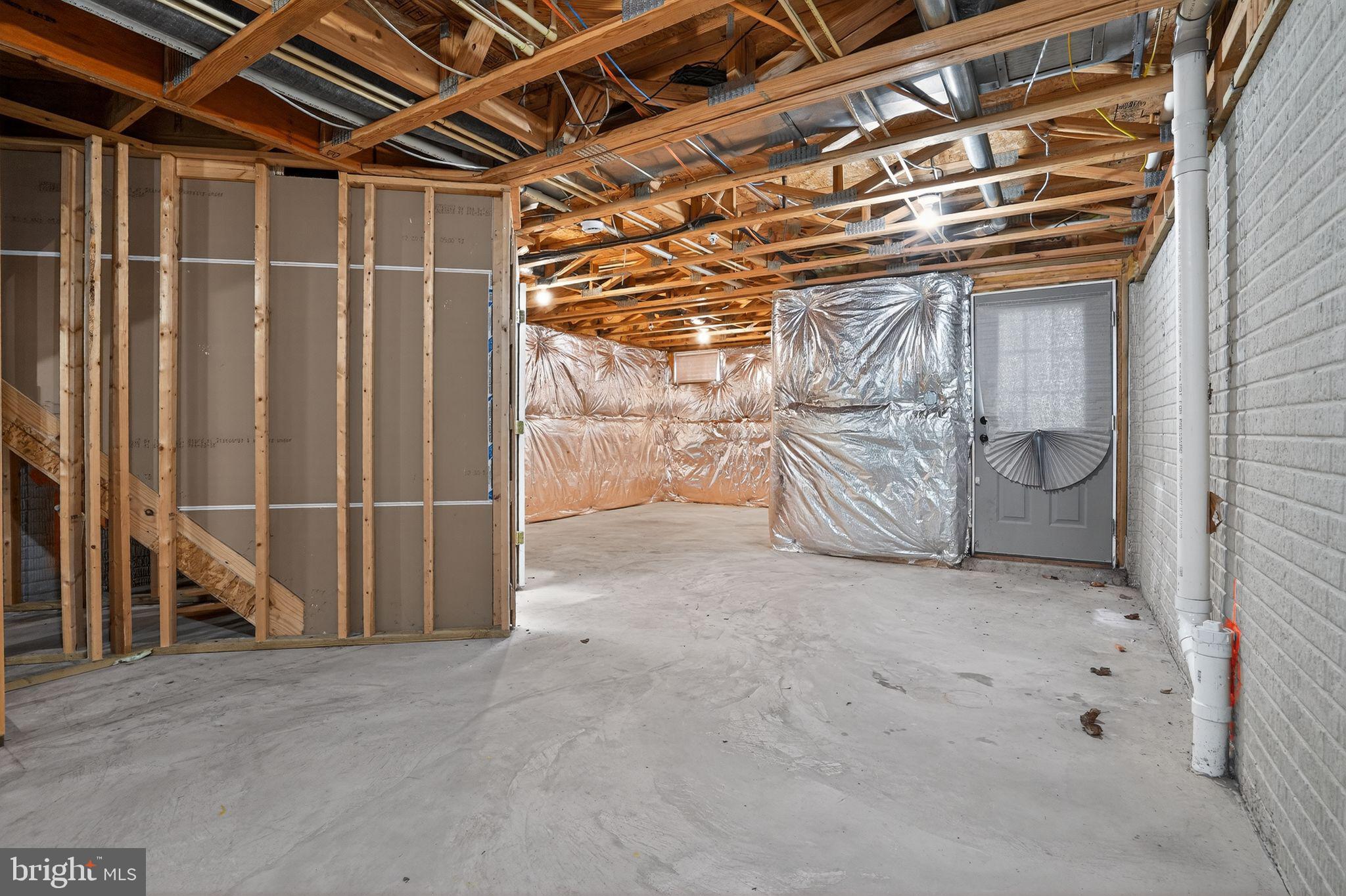 MONMOUTH MEADOWS - Residential