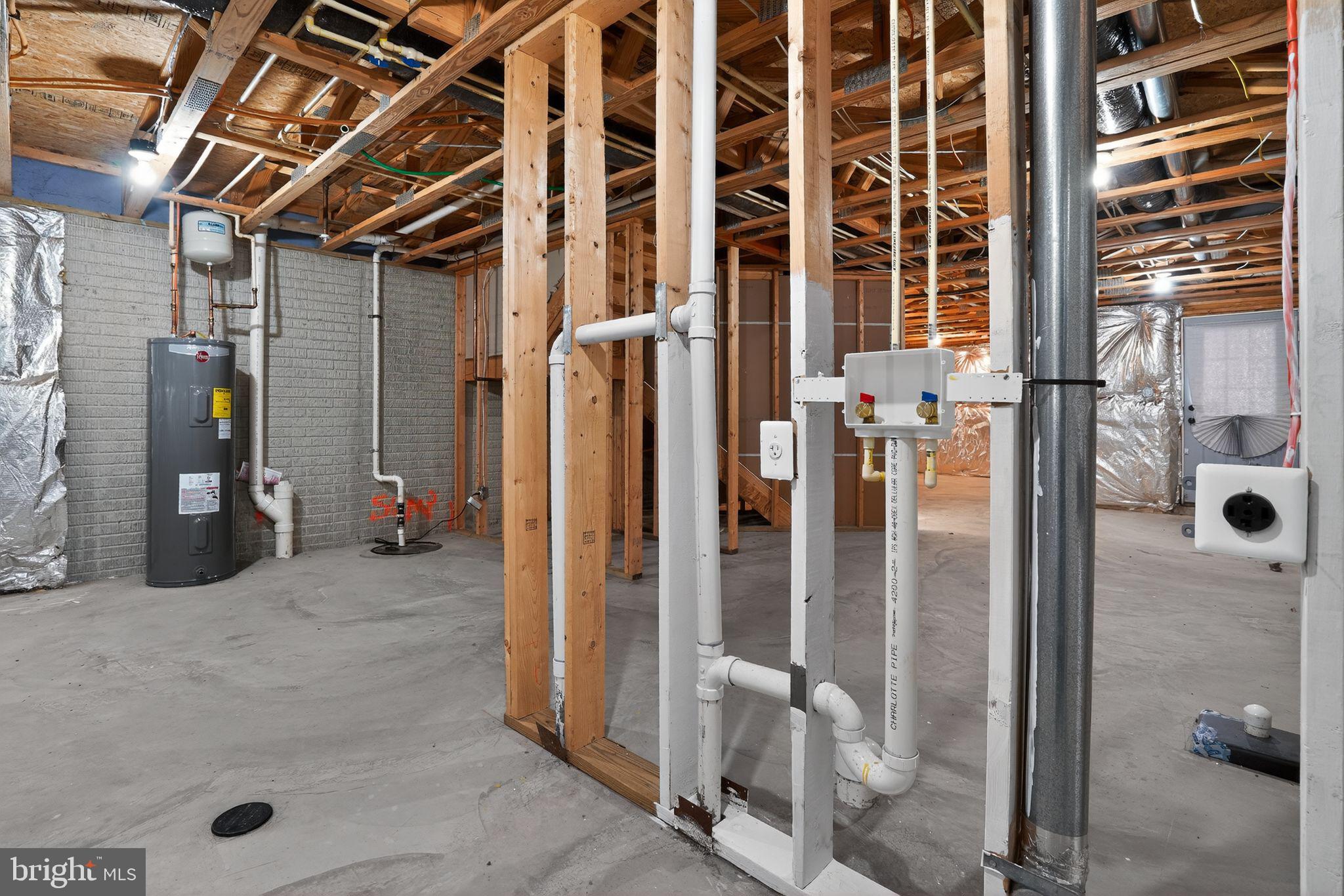 MONMOUTH MEADOWS - Residential