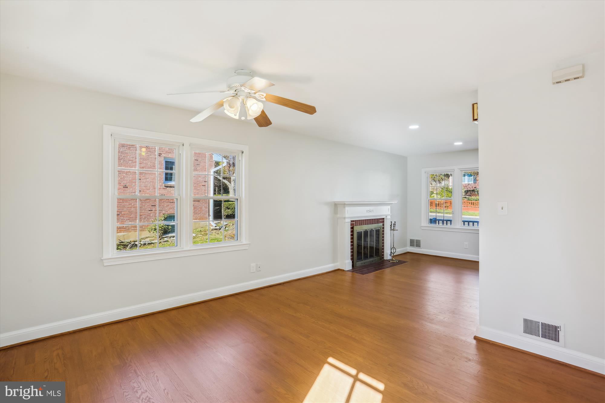 CHESTNUT RIDGE MANOR - Residential