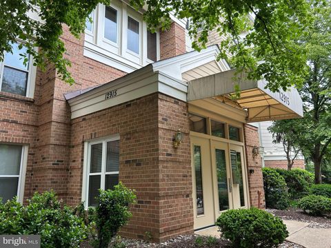 Photo of 12915 Alton Square #216, HERNDON, VA 20170 (MLS # VAFX2307156)