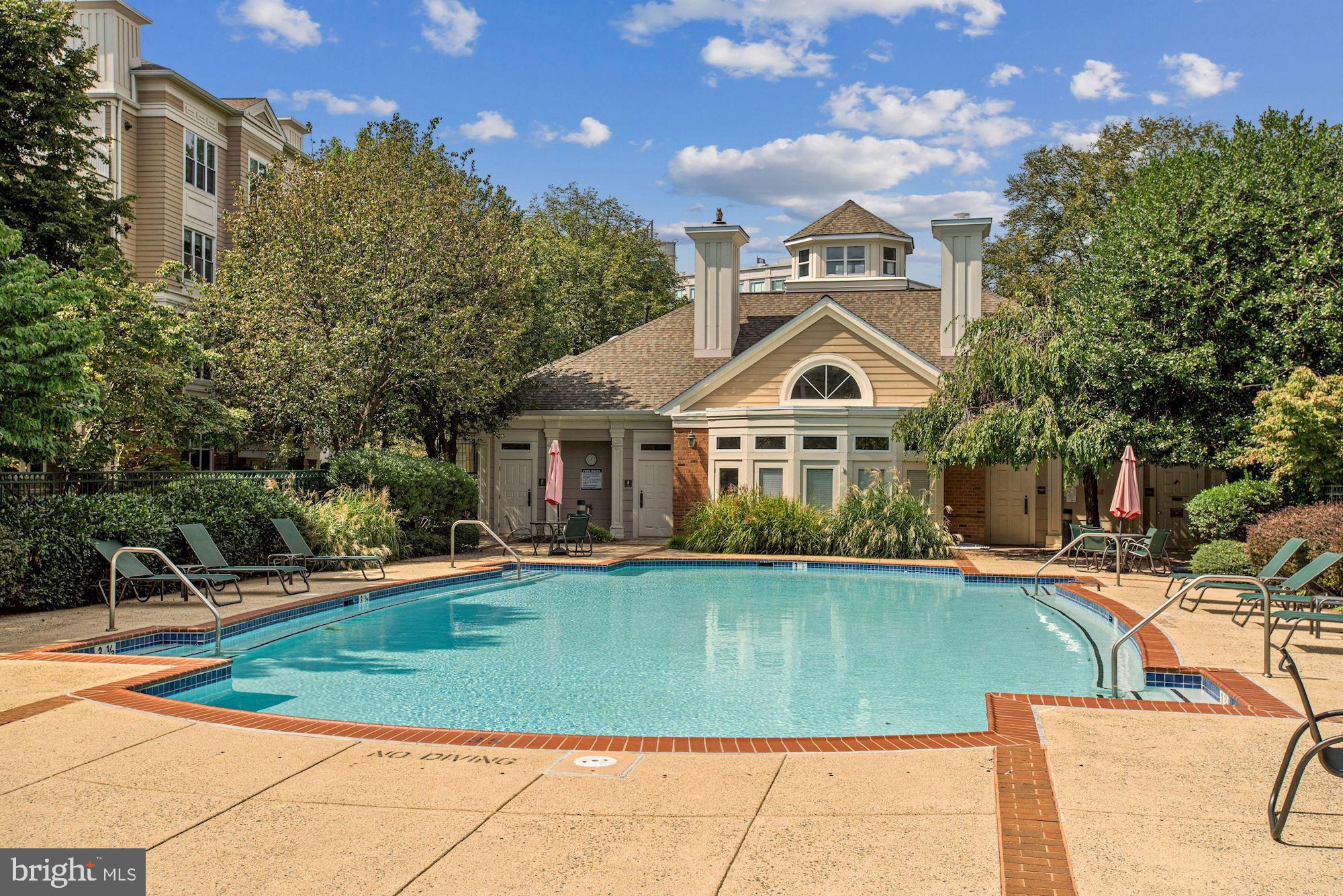 WORLDGATE CONDO - Residential