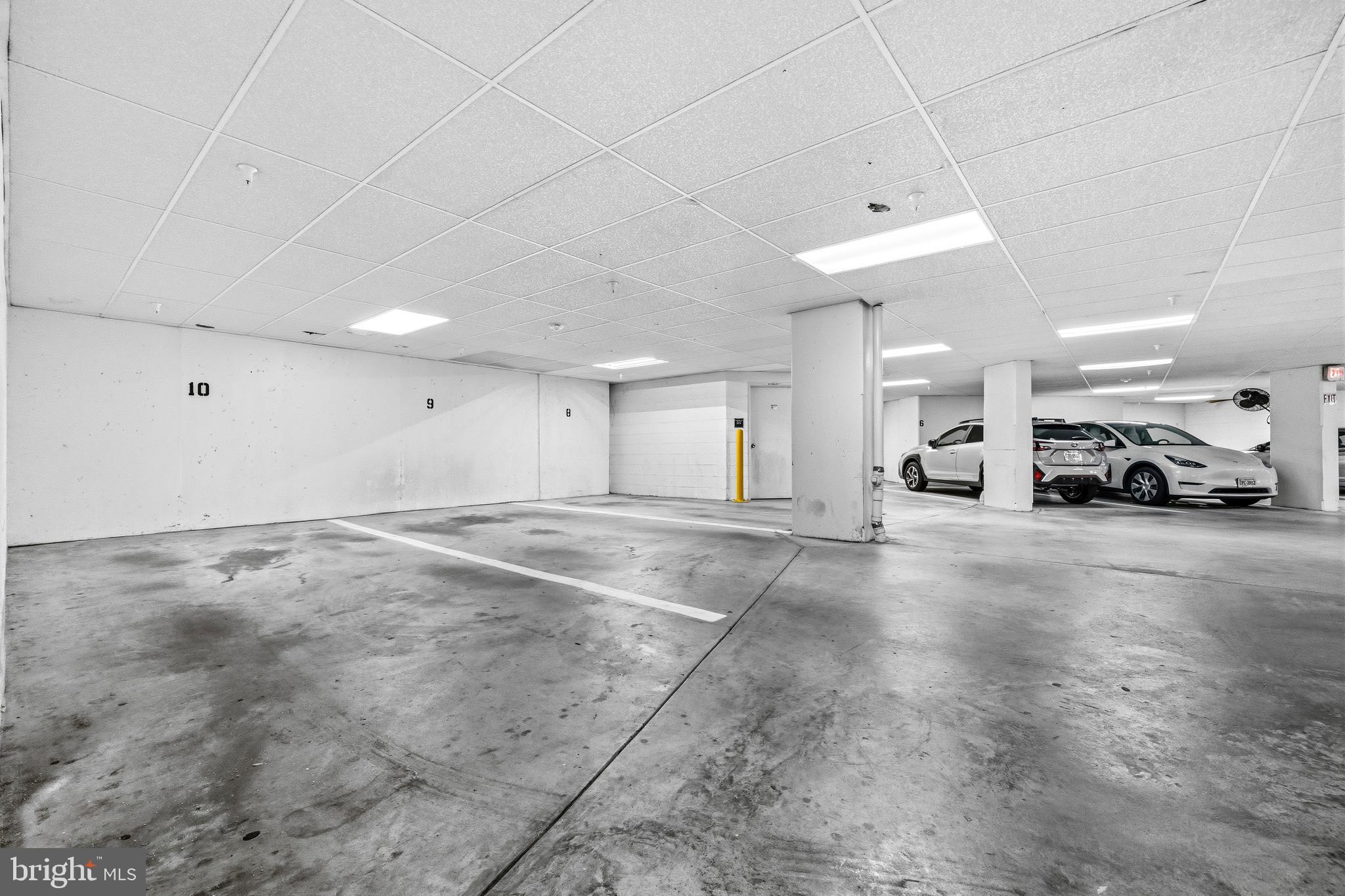 WORLDGATE CONDO - Residential