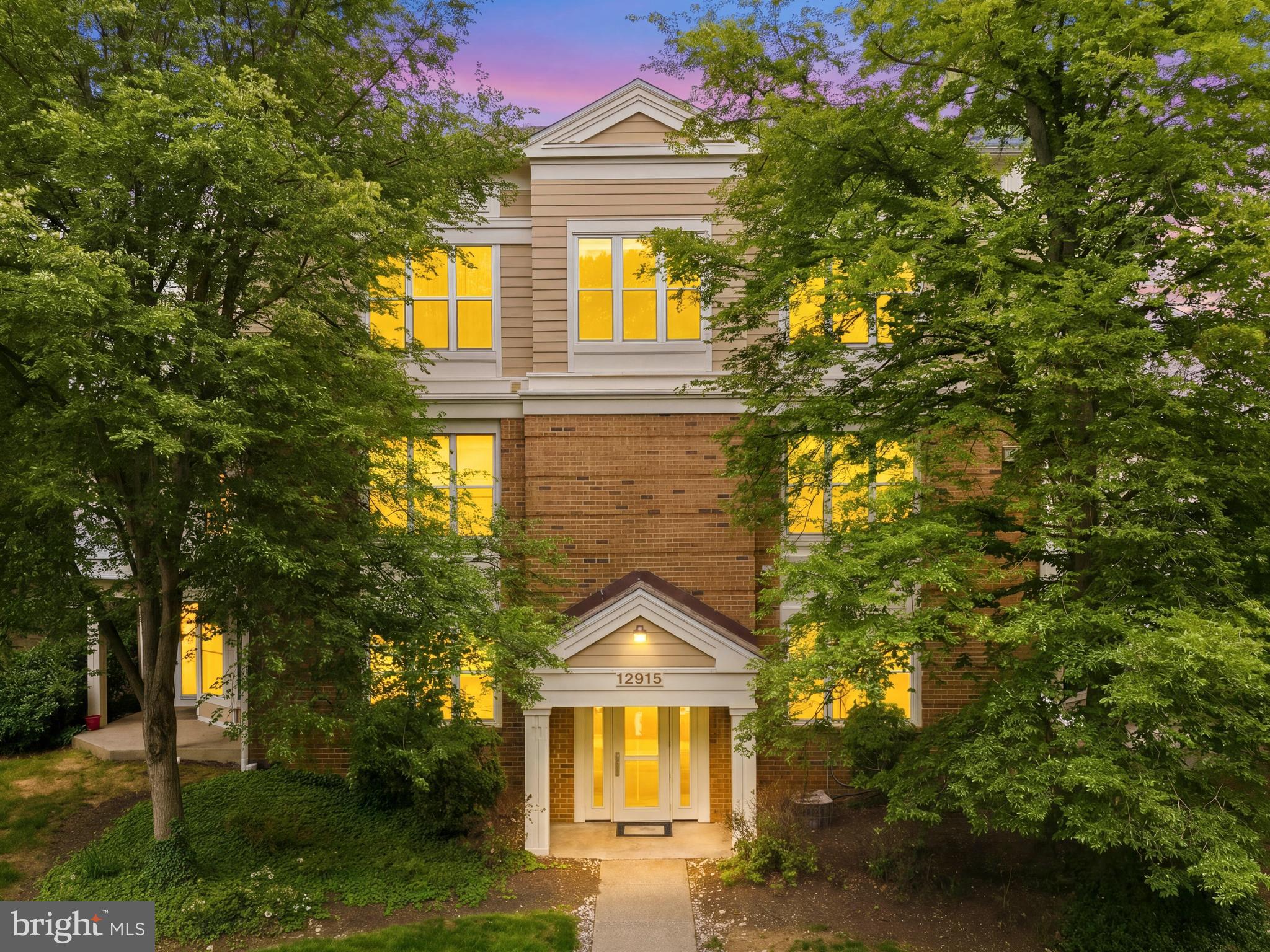 WORLDGATE CONDO - Residential