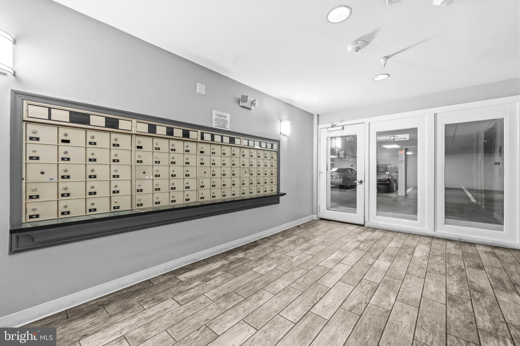 WORLDGATE CONDO - Residential