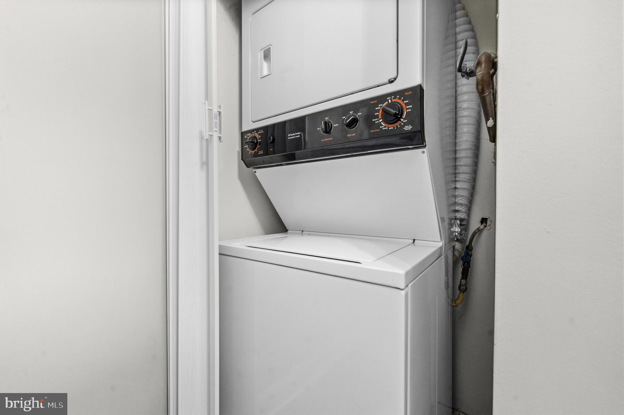 WORLDGATE CONDO - Residential