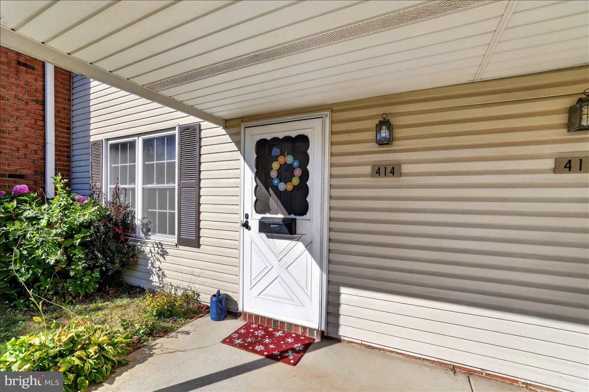 414 CENTENNIAL COURT