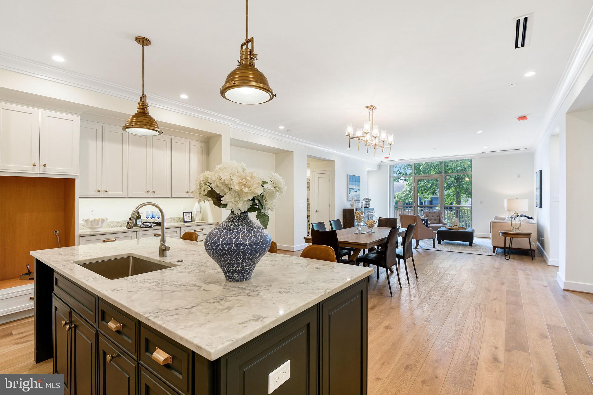 MURRAY HILL - Residential