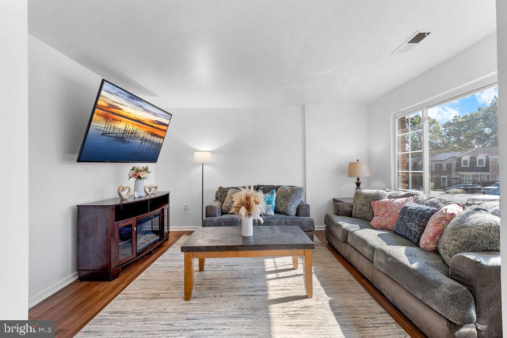 WILLOW HILLS - Residential