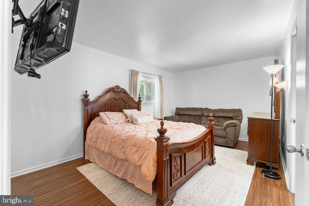 WILLOW HILLS - Residential