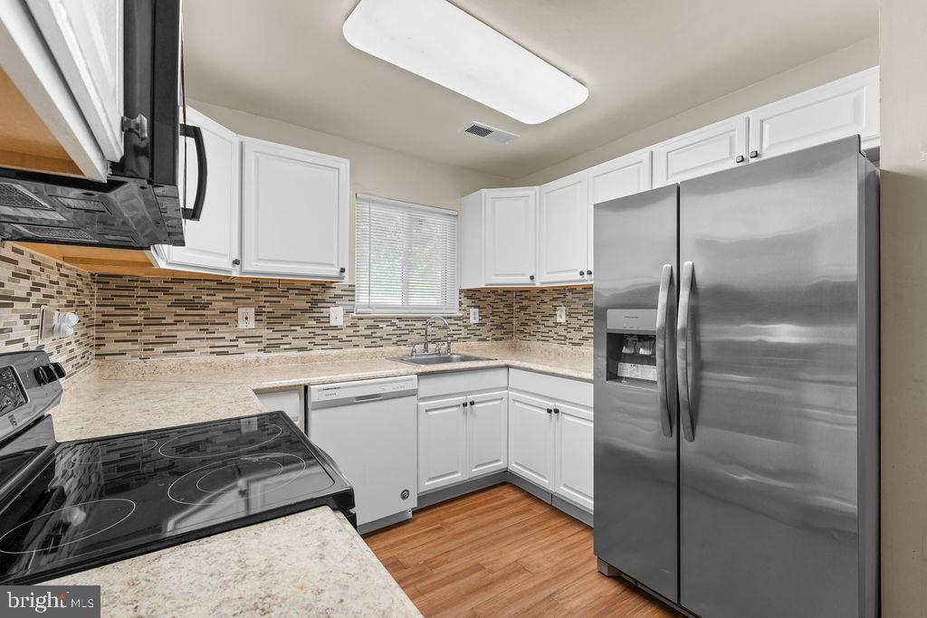 WILLOW HILLS - Residential