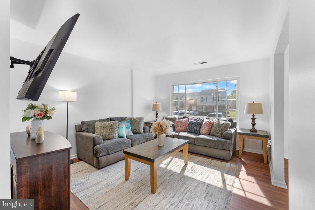 WILLOW HILLS - Residential