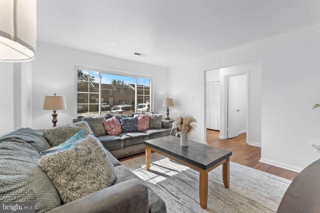 WILLOW HILLS - Residential