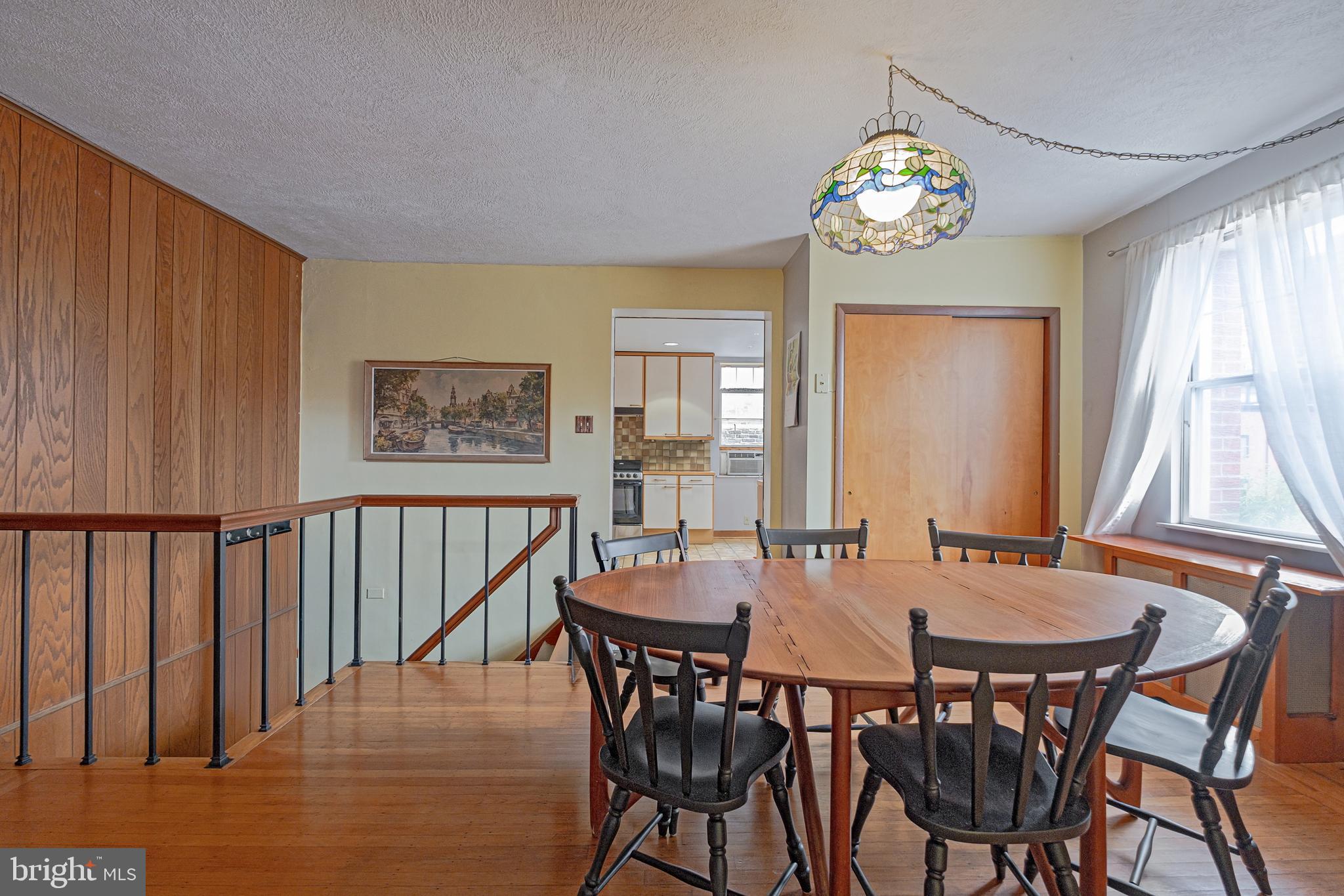 RITTENHOUSE SQUARE - Residential Income